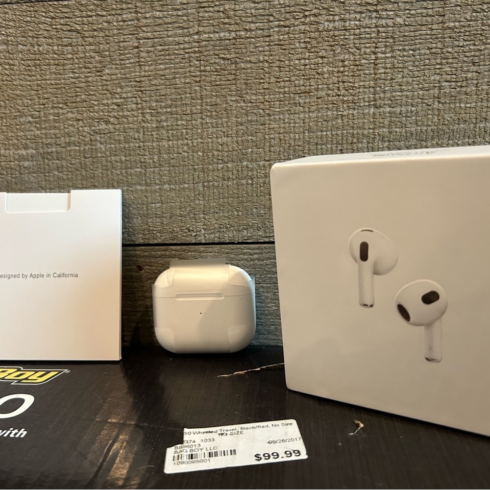 AirPods generation 3 with Charging Case